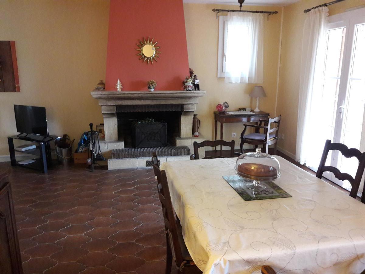 Villa La Lurette, Appartement Et Studio Saint-Étienne-les-Orgues Eksteriør bilde